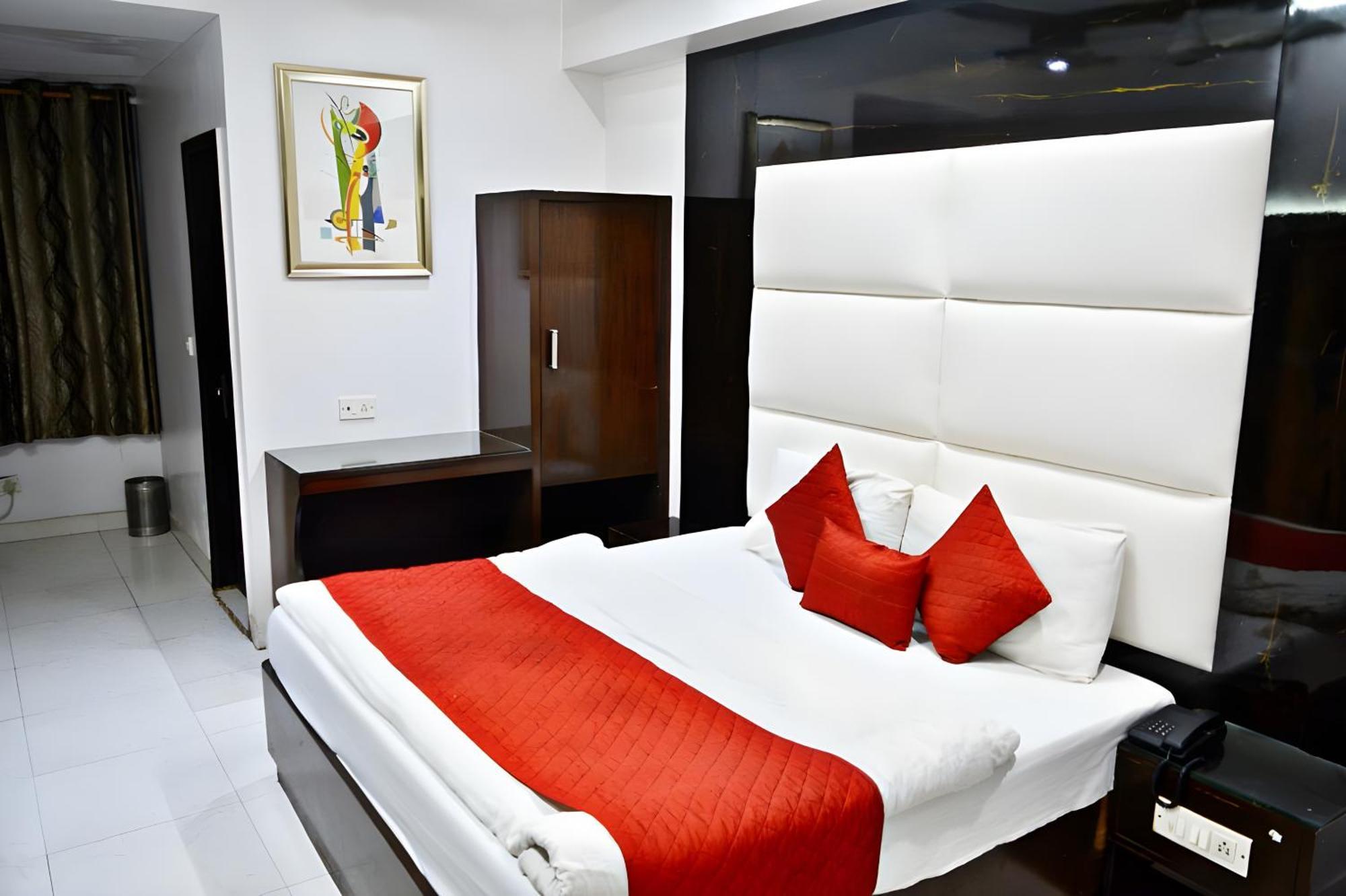 Sun International 2* New Delhi